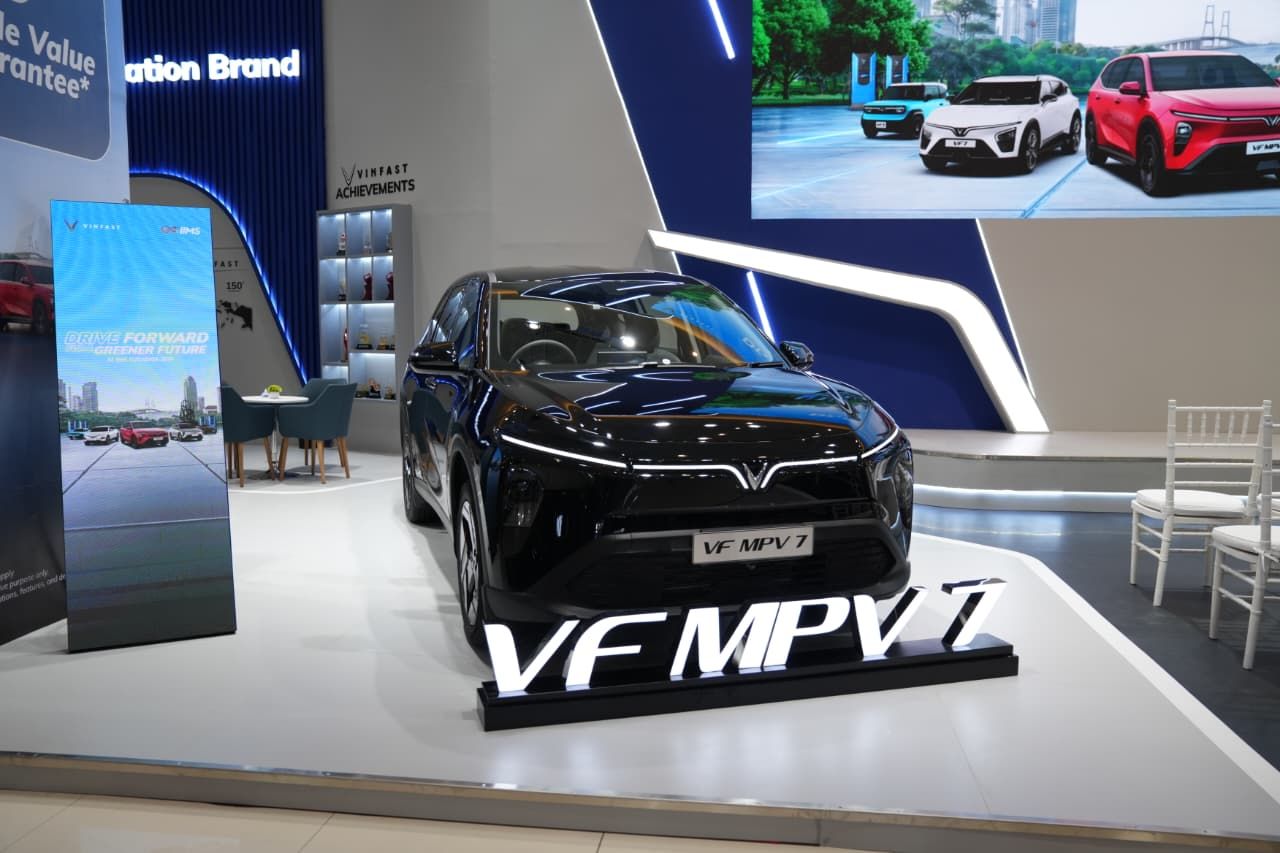 VinFast Tampilkan VF MPV 7 Perdana di IIMS Surabaya 2026, Bawa Promo Menarik