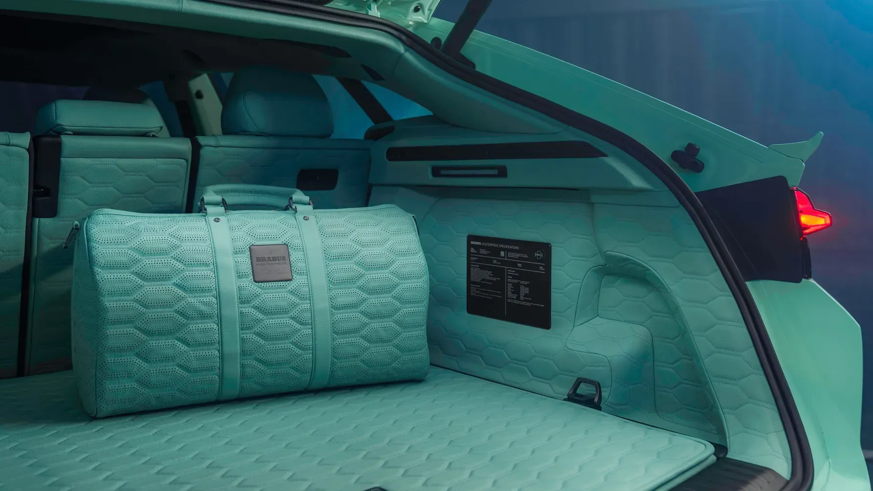 /uploads/BRABUS_900_Lamborghini_Urus_On_Location_46_copy_66b2c2af35.webp