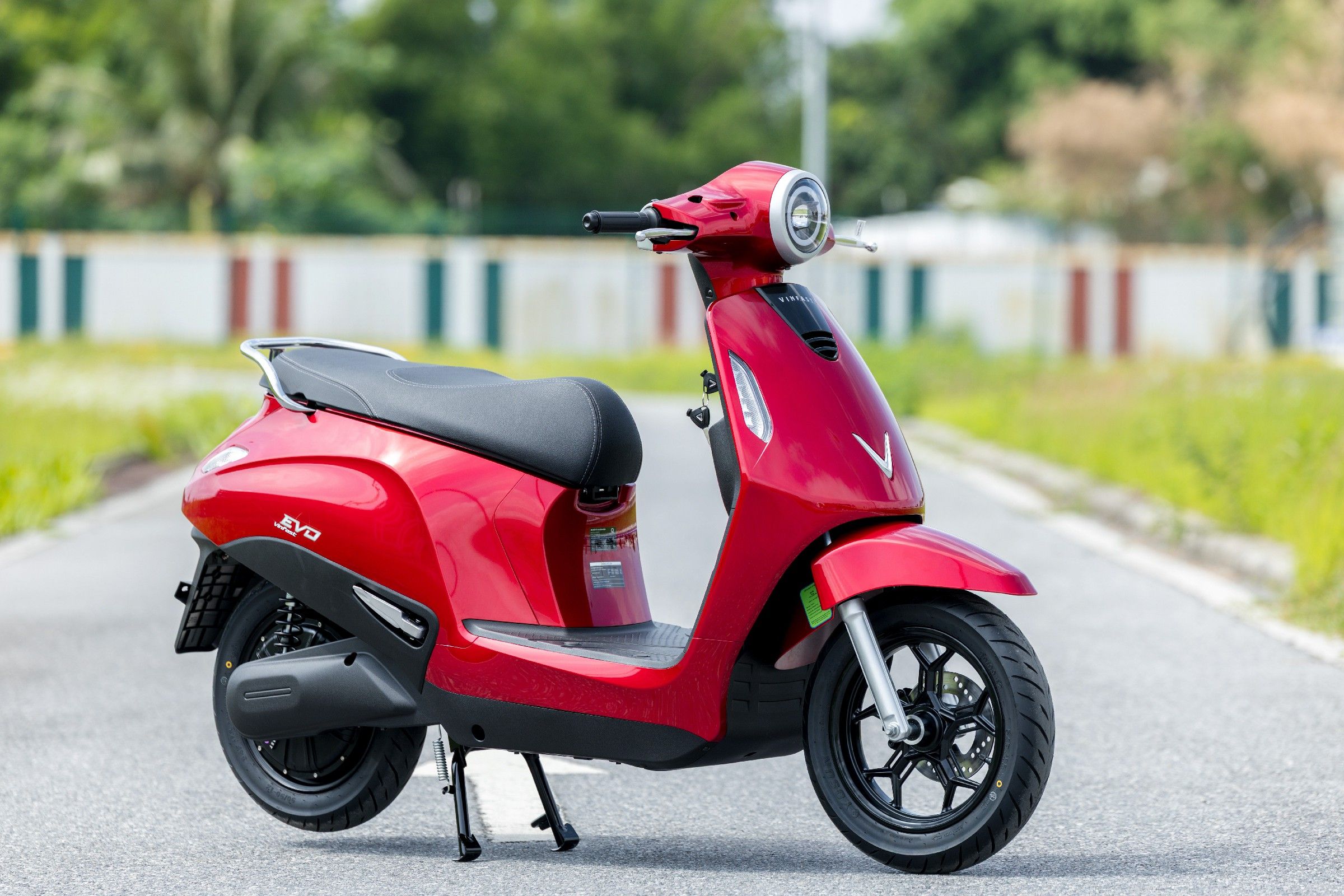 Apa yang Membuat E-Scooter VinFast Mencuri Perhatian di Indonesia?
