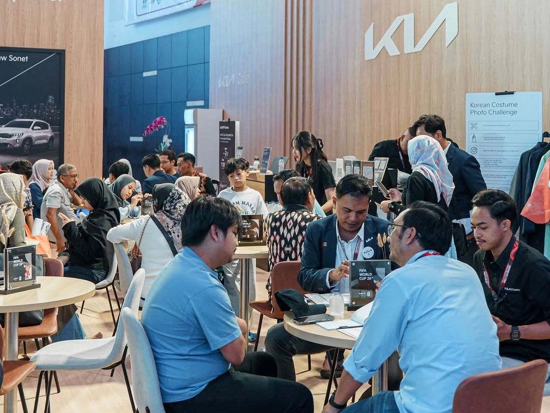 Kia Raih Puluhan SPK di IIMS Surabaya 2026, Carens dan Sonet Jadi Magnet Pengunjung